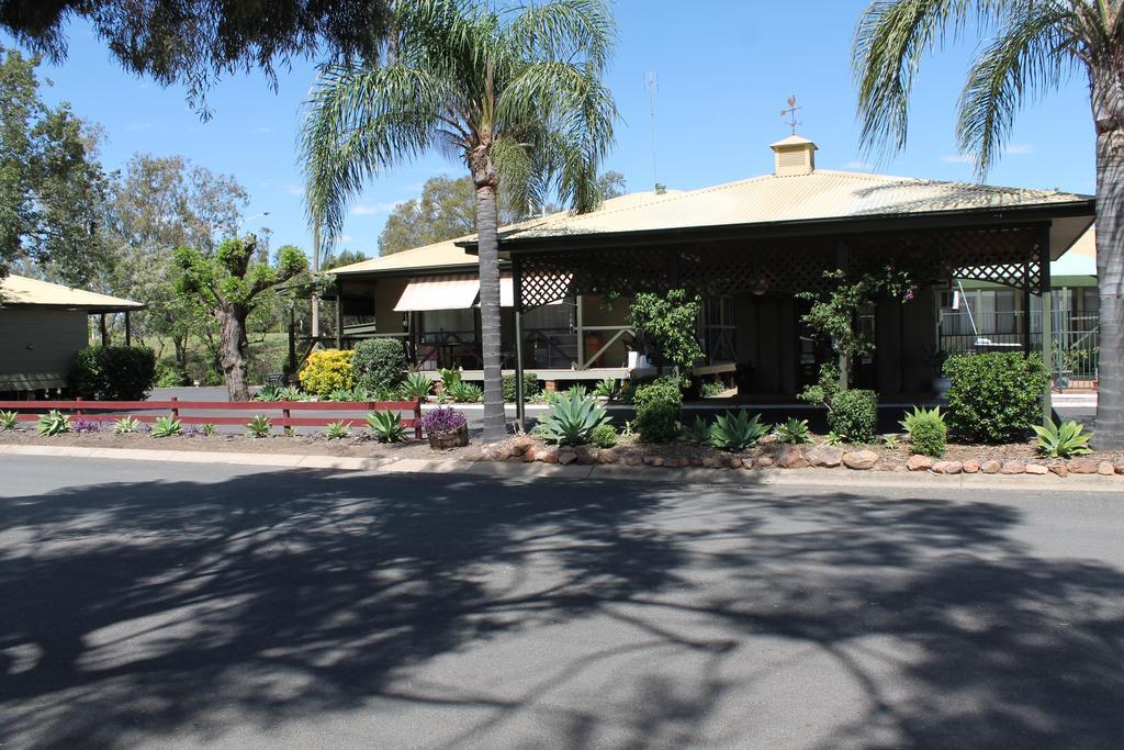 Lake Forbes Motel Exterior foto
